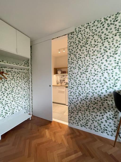 Studio With A View On City Center Park 마리보르 외부 사진